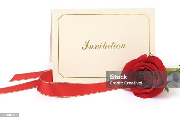 Cartão De Convite Com Rosa Em Branco - Fotografias de stock e mais imagens de Convite de Casamento - Convite de Casamento, Casamento, Cartão de Saudações