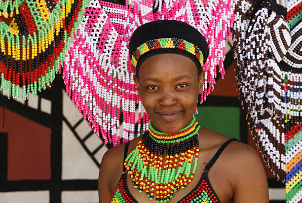 トライバルズールー族の女性 - south africa zulu bead african descent ストックフォトと画像