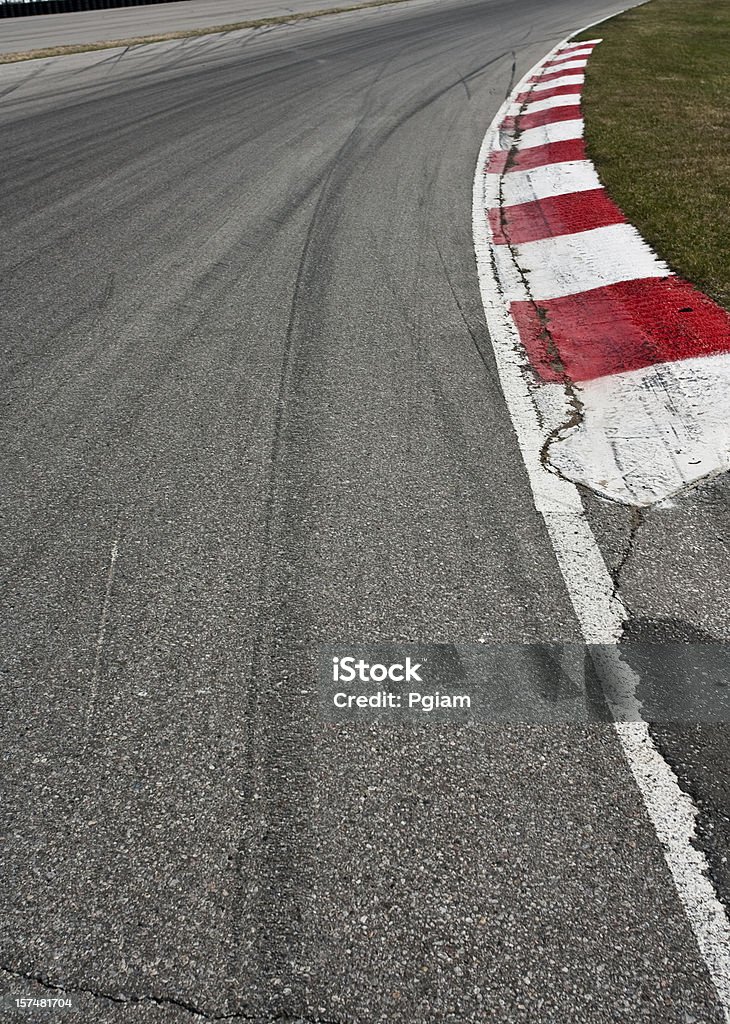 Угол на автомобиль race track - Стоковые фото Автодром роялти-фри