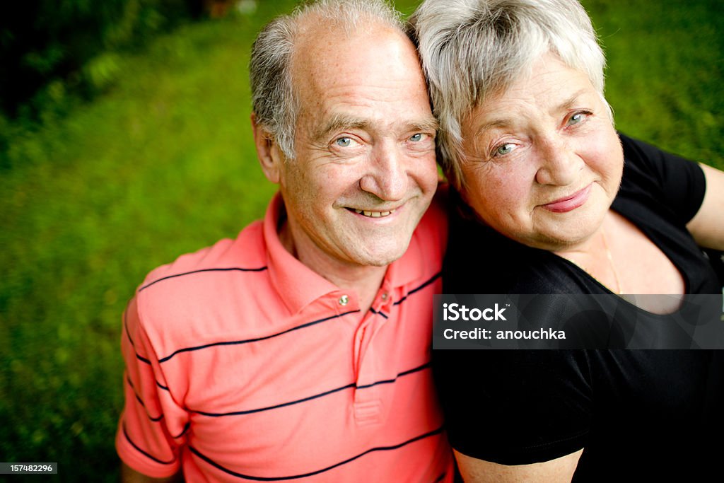 Feliz Casal Idoso desfrutar de Verão - Royalty-free 70 anos Foto de stock