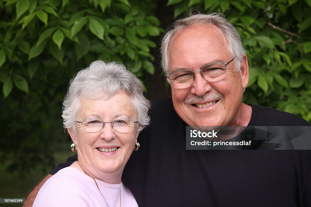 Glückliches Paar im Freien - Lizenzfrei Aktiver Senior Stock-Foto