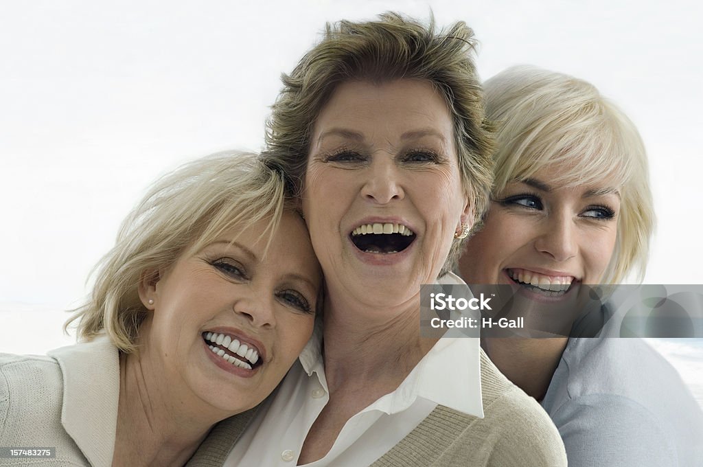 Três mulheres - Foto de stock de Família de várias gerações royalty-free