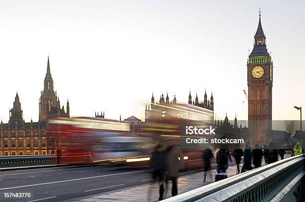 Bus London Und Big Ben Stockfoto und mehr Bilder von Big Ben - Big Ben, Gehen, Menschen