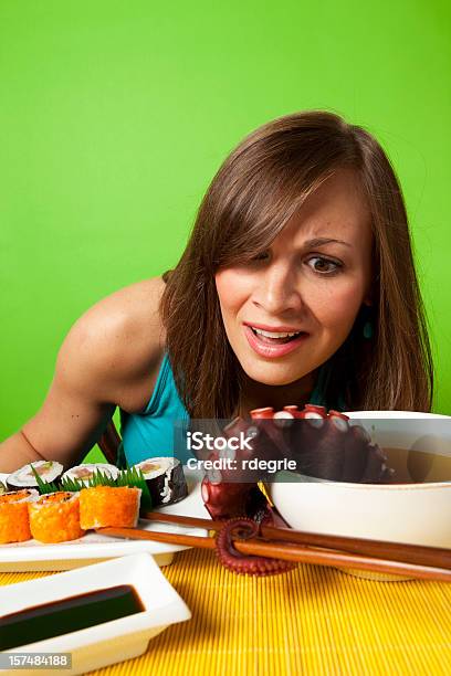 Sushisurreal Mahlzeit Stockfoto und mehr Bilder von Bizarr - Bizarr, Ekel, Erwachsene Person