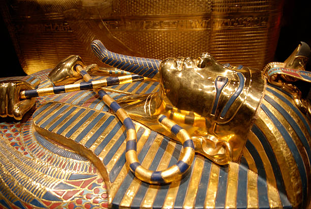 maske von tutanchamun, ägyptischer pharao - ägyptische kultur fotos stock-fotos und bilder