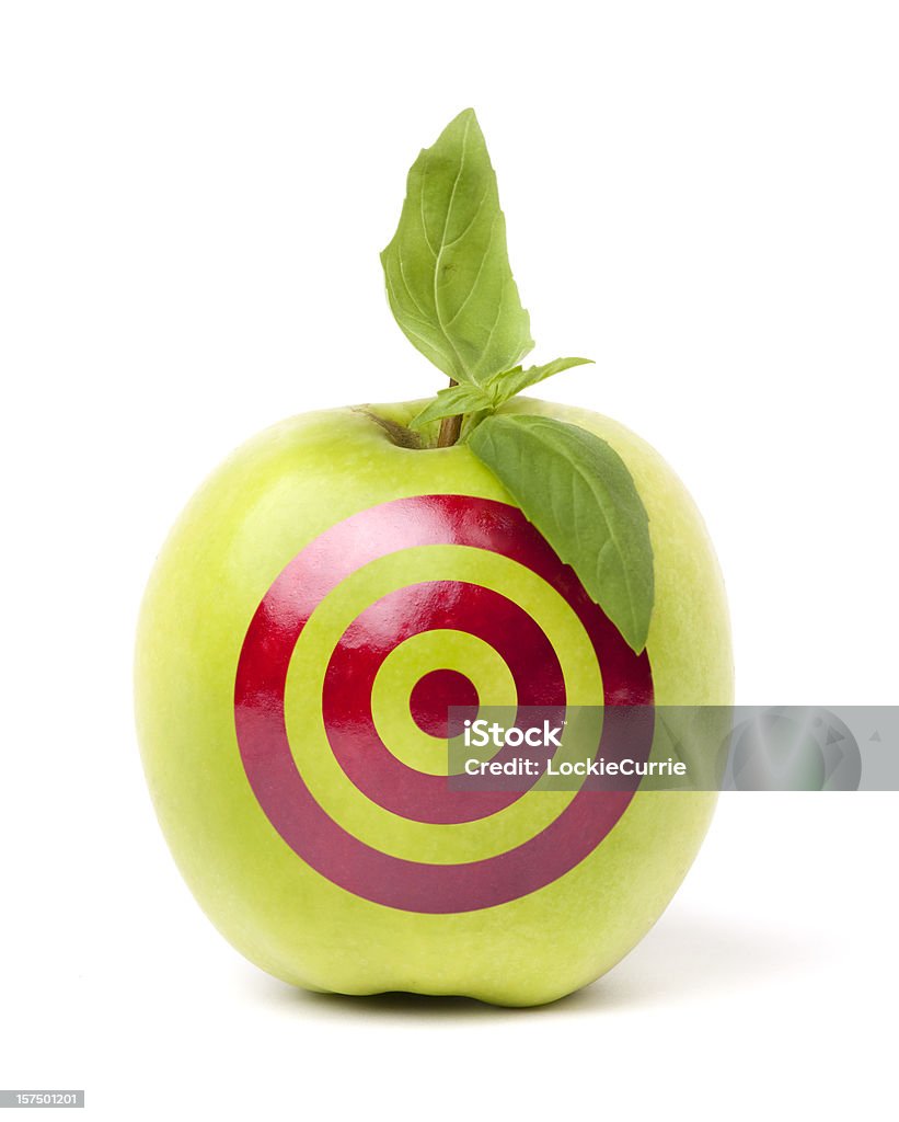 Зеленое яблоко с целью взять на ИТ - Стоковые фото Мишень роялти-фри