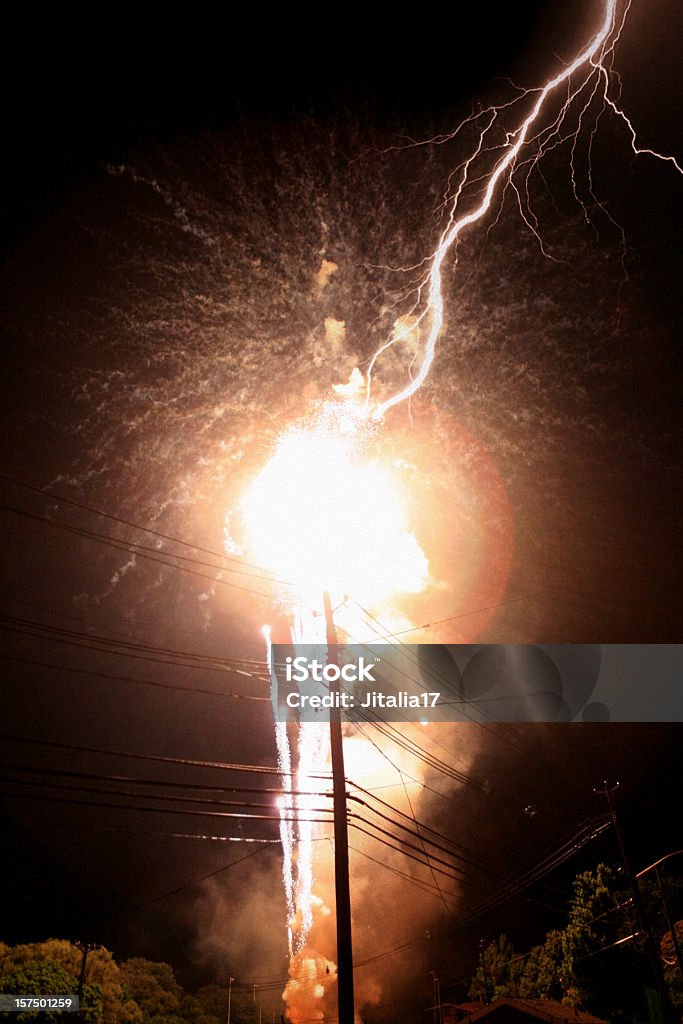 Lightning Strikes Power Transformer-Explosion - Lizenzfrei Explodieren Stock-Foto