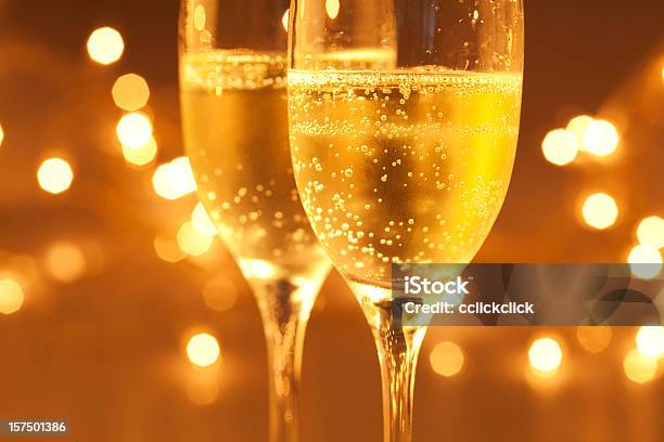 Champagne - Fotografie stock e altre immagini di Spumante - Spumante, Bolla, Alchol