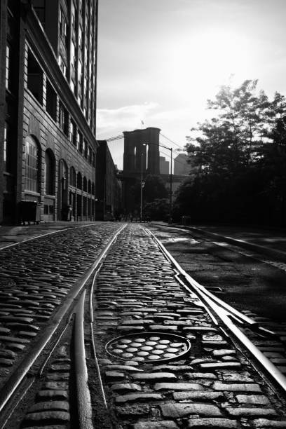 istock Brooklyn Bridge Waterfront Street Sunset 157501820