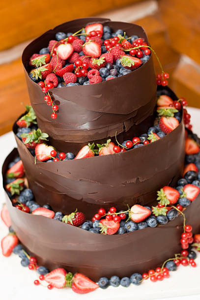 gâteau de mariage au chocolat - wedding reception wedding cake wedding cake photos et images de collection