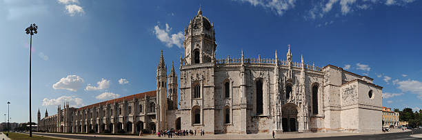 a Igreja e Museu em um edifício @Portugal - fotografia de stock