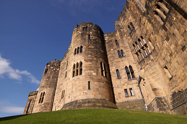 안윅 성 - castle famous place low angle view england 뉴스 사진 이미지