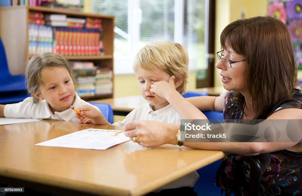 Escola primária: Ensinando crianças - Royalty-free 4-5 Anos Foto de stock