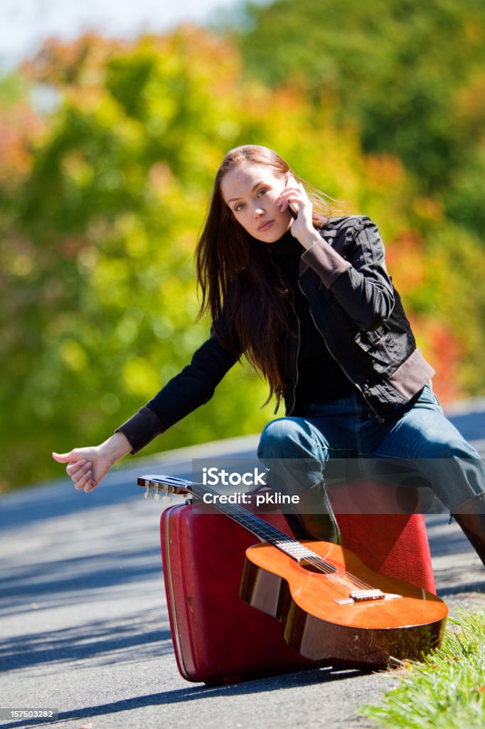 ANCA mulher Pedir Boleia no seu telemóvel - Royalty-free 30-39 Anos Foto de stock