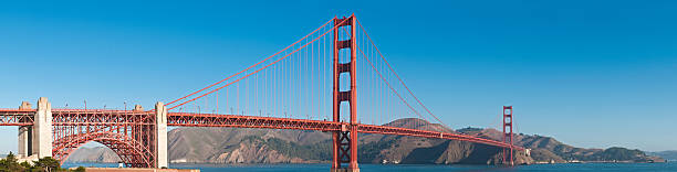 golden gate bridge und san francisco bay marin headlands panorama, kalifornien - san francisco county suspension bridge cityscape marin tower stock-fotos und bilder