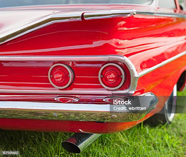 Foto de Clássico Carro Series Tailfin e mais fotos de stock de Vermelho - Vermelho, Carro antigo, Hot Rod