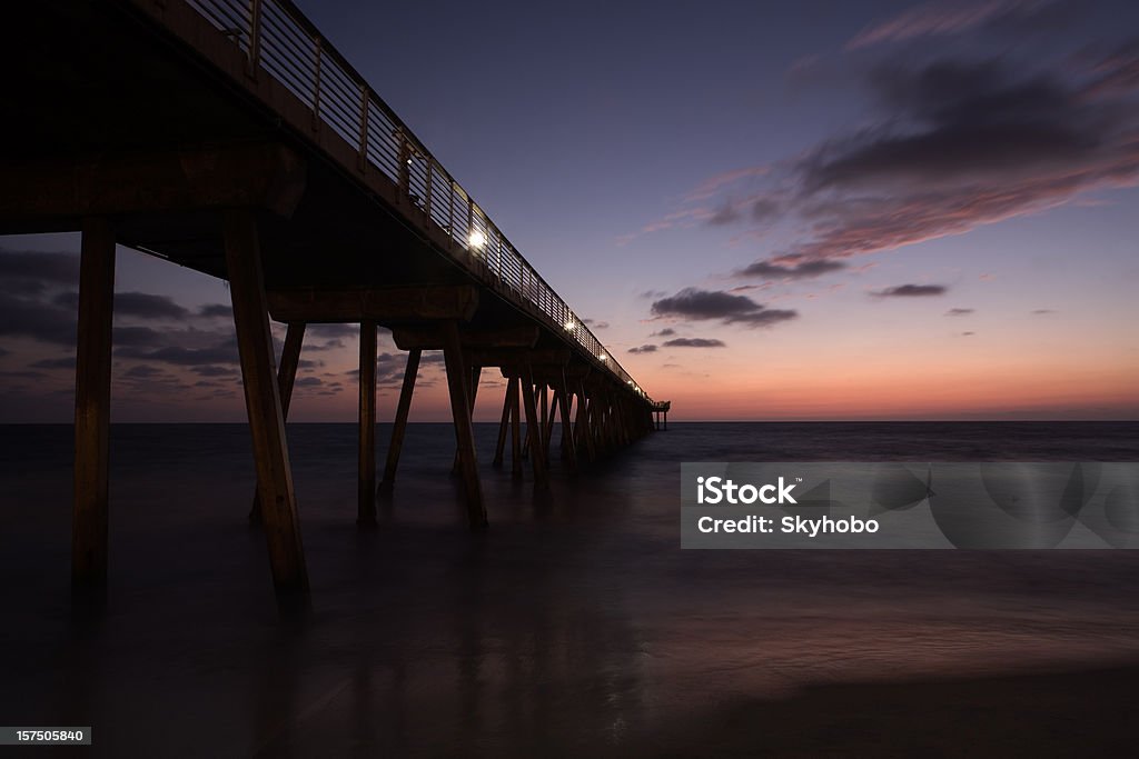 Hermosa Beach Pier - Foto de stock de Embarcadero libre de derechos