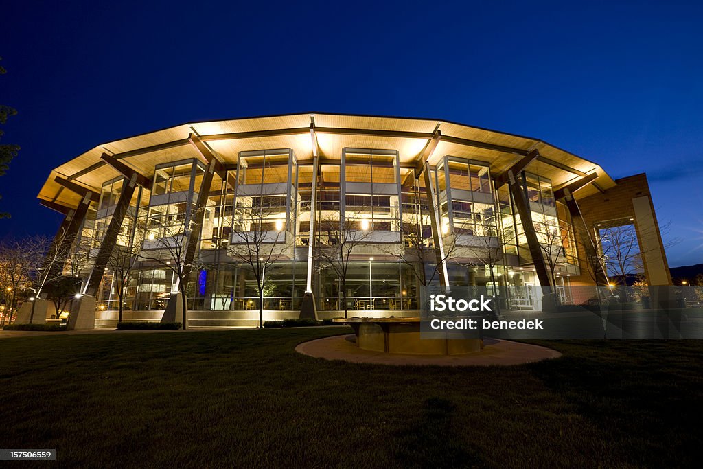 Kelowna biblioteca pública - Foto de stock de Kelowna libre de derechos