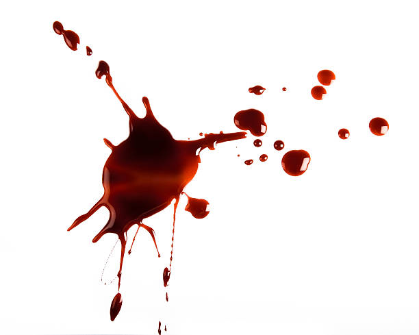 salpicaduras rojo sobre fondo blanco - sangre fotografías e imágenes de stock