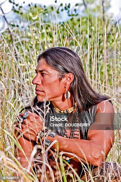 Photo libre de droit de Amérindien American banque d'images et plus d'images libres de droit de Cheveux longs - Cheveux longs, Culture des Indiens d'Amérique du Nord, Hommes