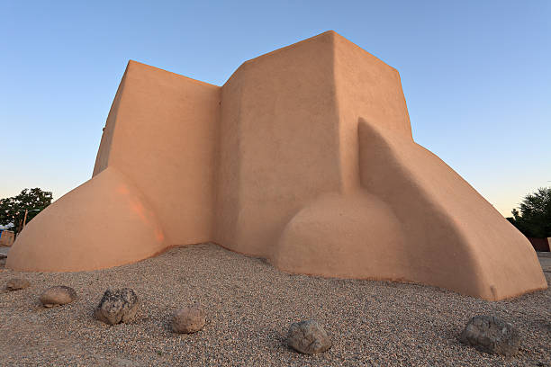 больница san francisco de asis церковь - ranchos de taos стоковые фото и изображения