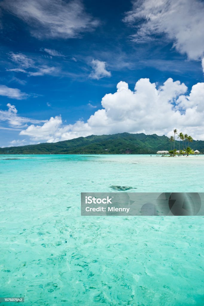 Bora Bora-Isola di vacanza da sogno - Foto stock royalty-free di Acqua