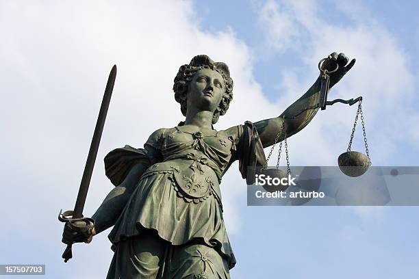 Antigua Estatua Justitia Foto de stock y más banco de imágenes de Abogado - Abogado, Adulto, Alemania