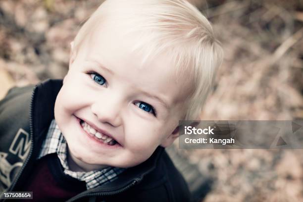 Foto de Menino e mais fotos de stock de 12-17 meses - 12-17 meses, Brincalhão, Cabelo Louro