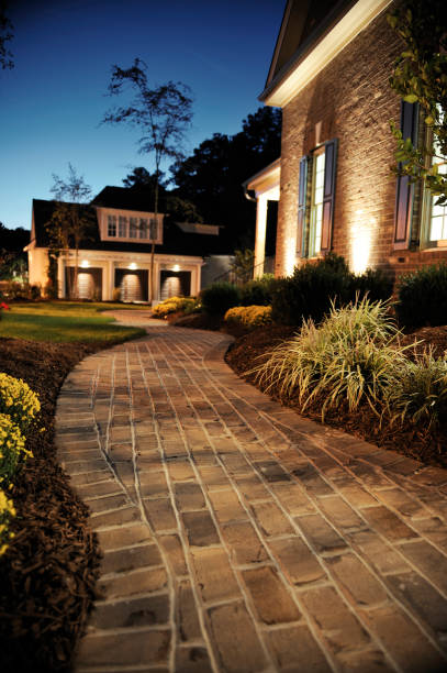 Palm tree lined sidewalks, well-manicured lawns, fine landscaping and  homes exhibiting a wide variety of architectural styles highlight this upscale neighborhood in  Central Florida
