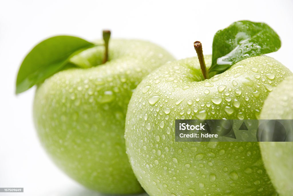 Wet pommes vertes - Photo de Pomme libre de droits