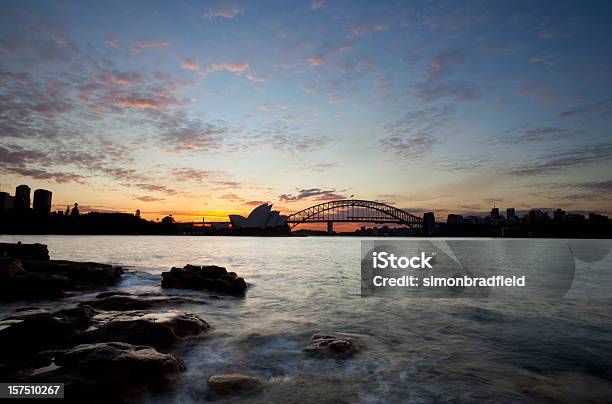 Солнце Заходит В Сиднее — стоковые фотографии и другие картинки Сидней - Австралия - Сидней - Австралия, Большой город, Линия горизонта