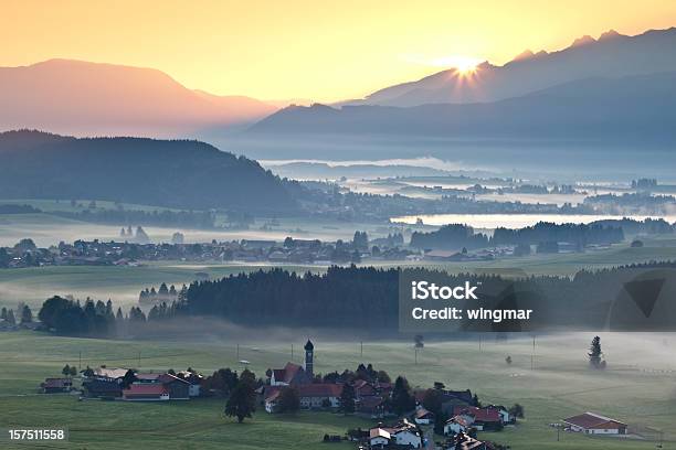 Photo libre de droit de Morning Glory Thermal En Bavière Allemagne banque d'images et plus d'images libres de droit de Allgäu - Allgäu, Automne, Allemagne