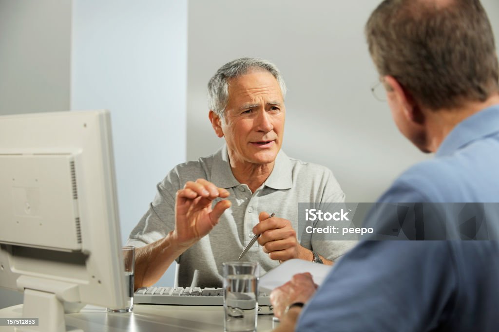 Empresários em vestido casual - Foto de stock de 60 Anos royalty-free