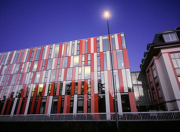 istock Evening image of office building in Hamburg, Germany. 157522319