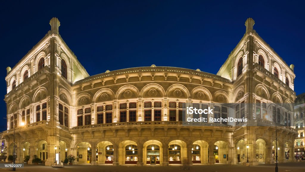 Staatsoper, Viena grand Opera House. - Foto de stock de Arquitetura royalty-free