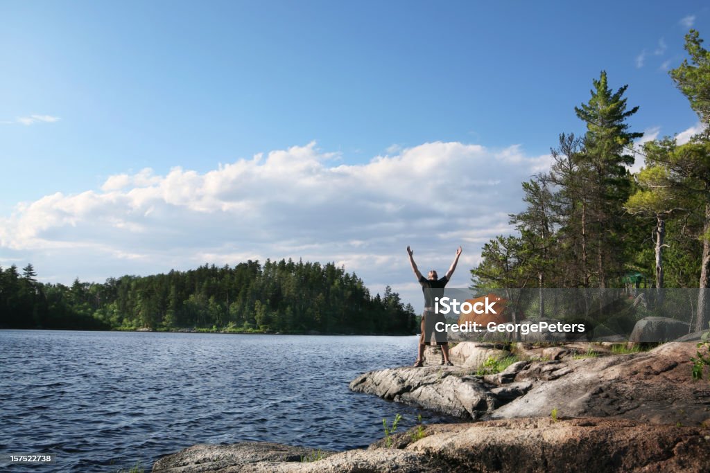 Espiritualidad, campamentos y naturaleza - Foto de stock de Camping libre de derechos