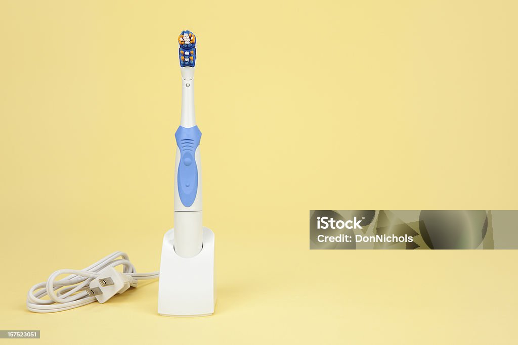 Brosse à dents électrique - Photo de Brosse à dents électrique libre de droits