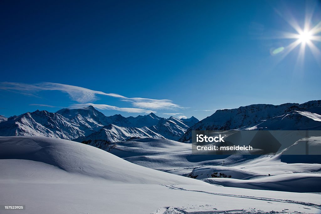 Швейцарские Альпы Горы - Стоковые фото Без людей роялти-фри