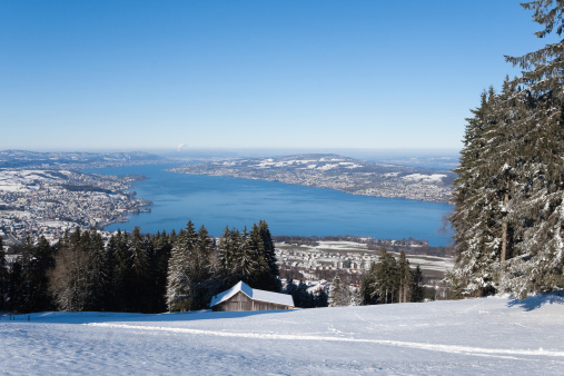 Pfänder mit Schnee, Sicht zum Bodensee und in die Berge, Schweiz Österreich Deutschland