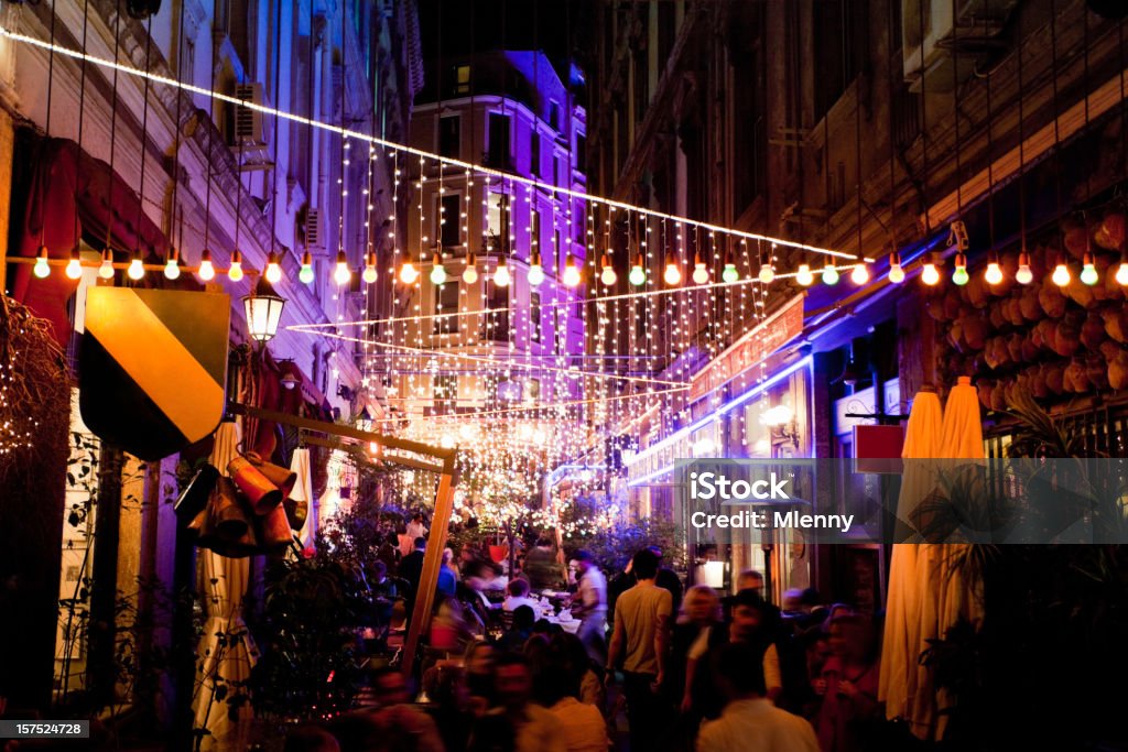 Restaurants à Istanbul de nuit - Photo de Fête libre de droits