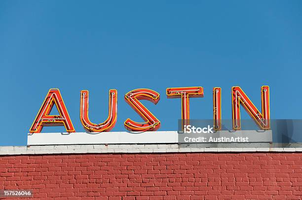 Foto de Austin Laranja Placa De Neon e mais fotos de stock de Austin - Texas - Austin - Texas, Néon, Centro da cidade