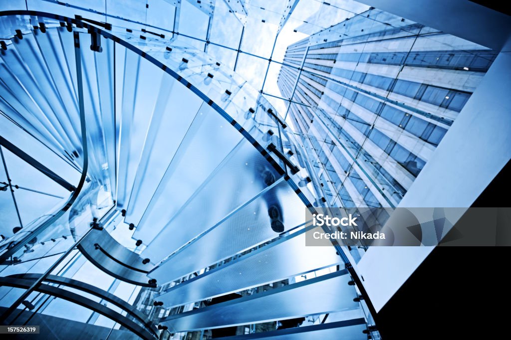 Moderno transparente escalera - Foto de stock de Ciudad de Nueva York libre de derechos