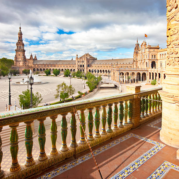 플라자 드 에스파냐 - plaza de espana seville victorian architecture architectural styles 뉴스 사진 이미지