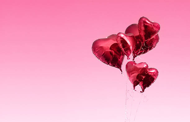 herzen-ballons - heart balloon stock-fotos und bilder