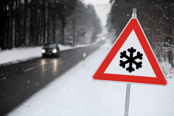 istock Traffic sign - Snow ahead 157527503