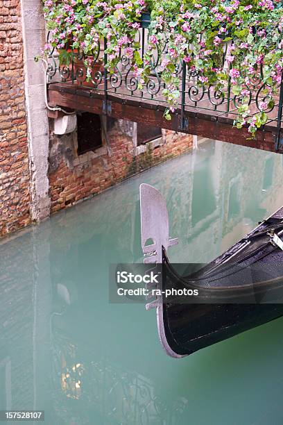 Gondola - zdjęcia stockowe i więcej obrazów Bez ludzi - Bez ludzi, Canal Grande - Wenecja, Europa - Lokalizacja geograficzna