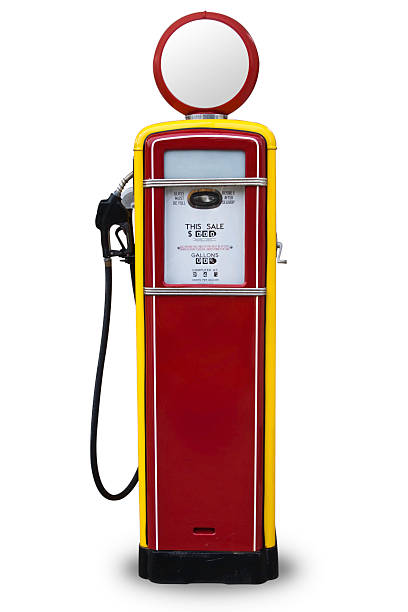 50 s style rouge pompe à gaz - gas station service red yellow photos et images de collection