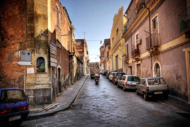 istock Italian Streetlife 157528705