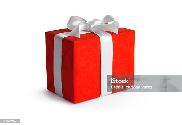 Caja De Regalo Roja Con Trazado De Recorte Foto de stock y más banco de imágenes de Regalo - Regalo, Rojo, Caja de regalo