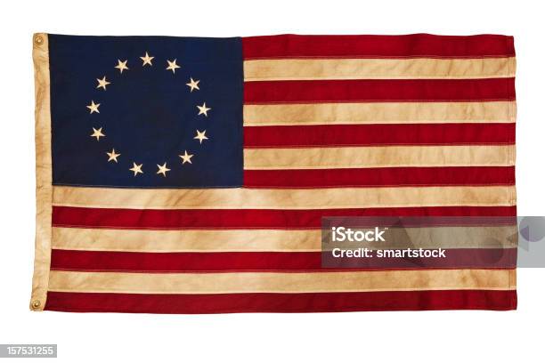 Grungy Bandera Betsy Ross Con Trece Estrellas Y Rayas Foto de stock y más banco de imágenes de Bandera Betsy Ross